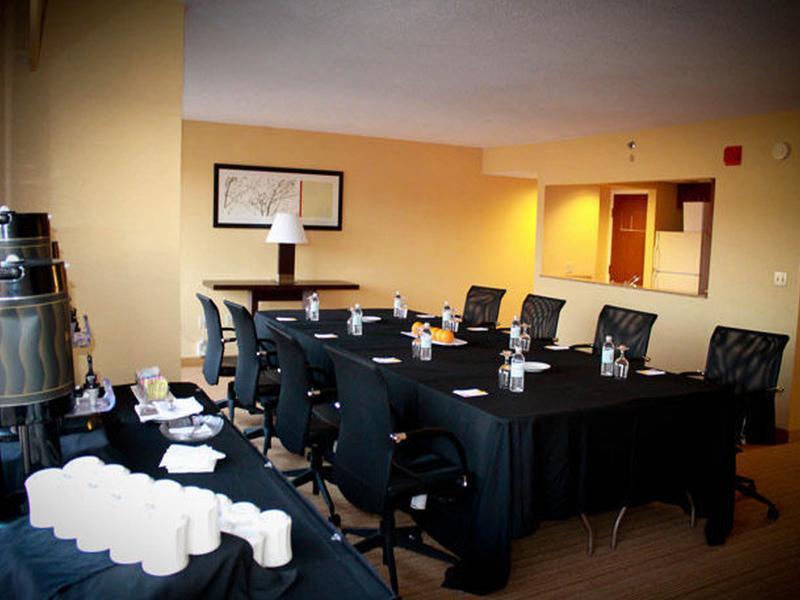 Courtyard Waterbury Downtown Ξενοδοχείο Εξωτερικό φωτογραφία
