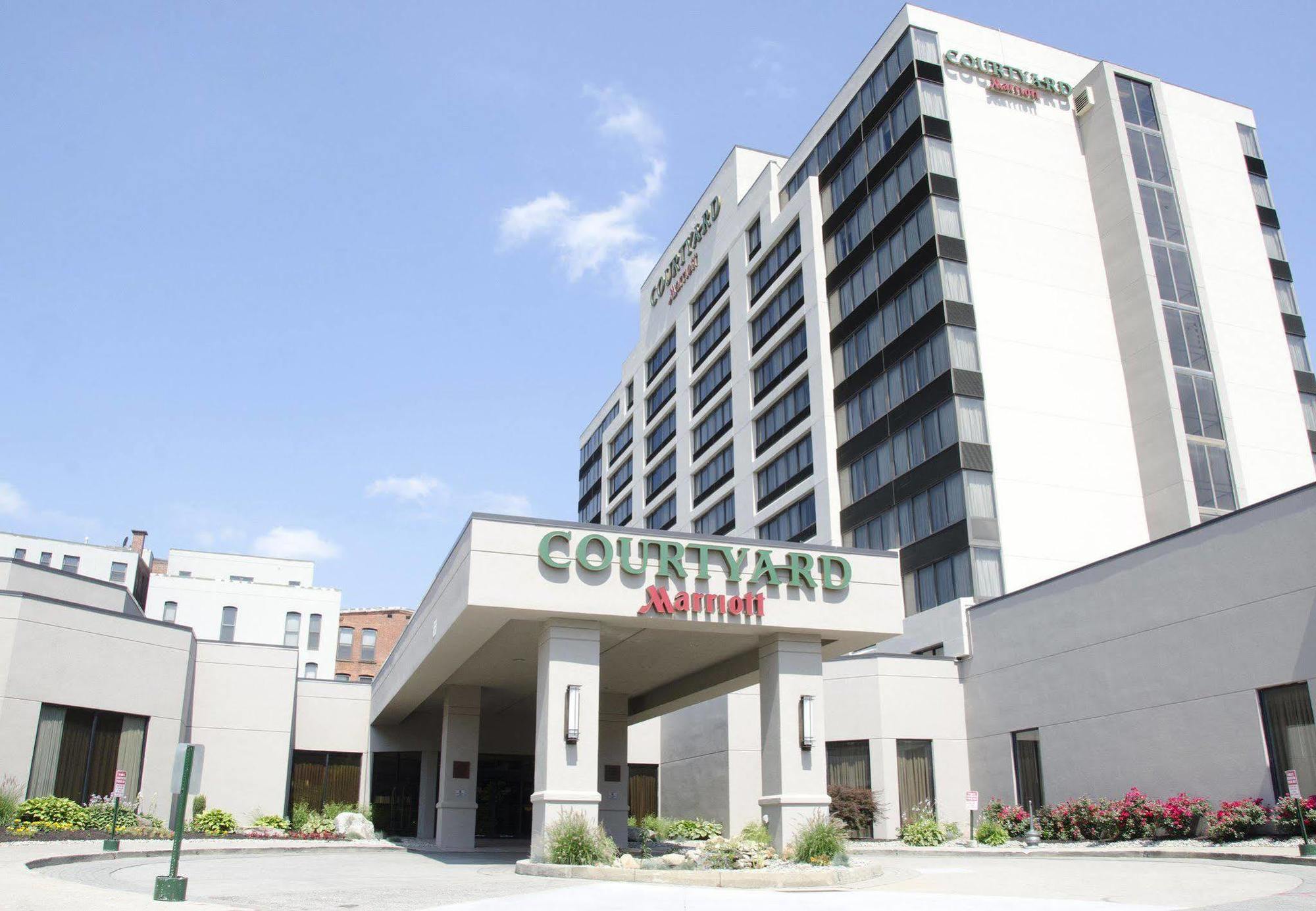 Courtyard Waterbury Downtown Ξενοδοχείο Εξωτερικό φωτογραφία